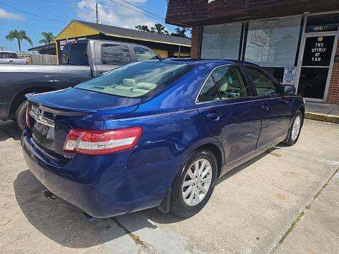 2011 Toyota Camry XLE FWD