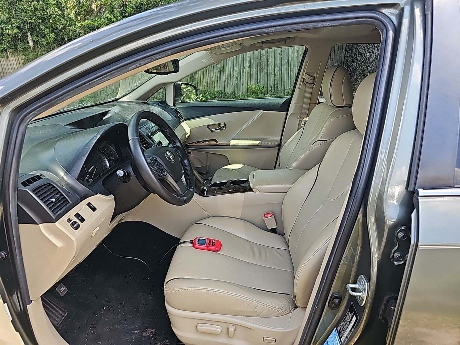 2013 Toyota Venza XLE FWD