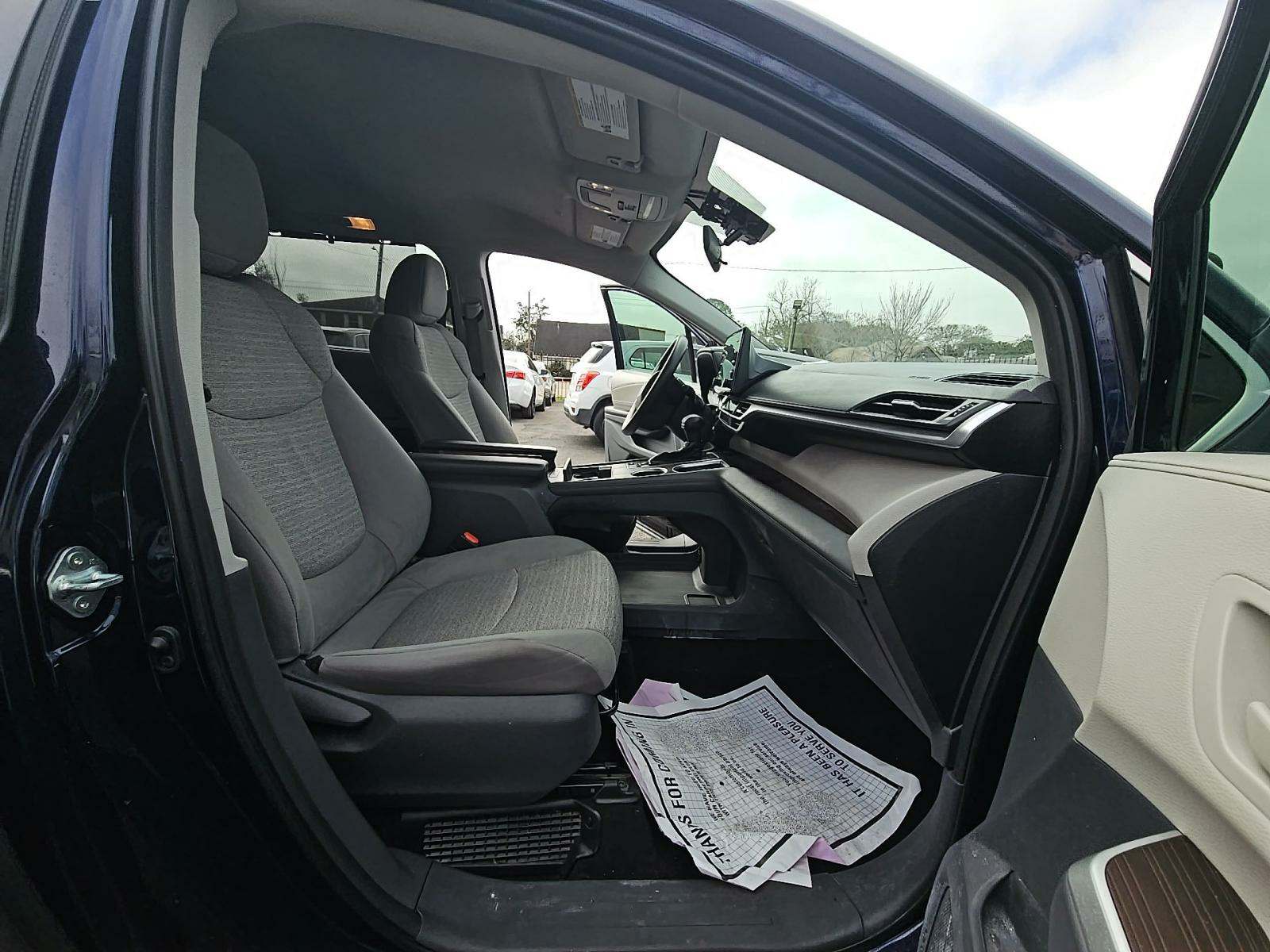 2021 Toyota Sienna LE FWD