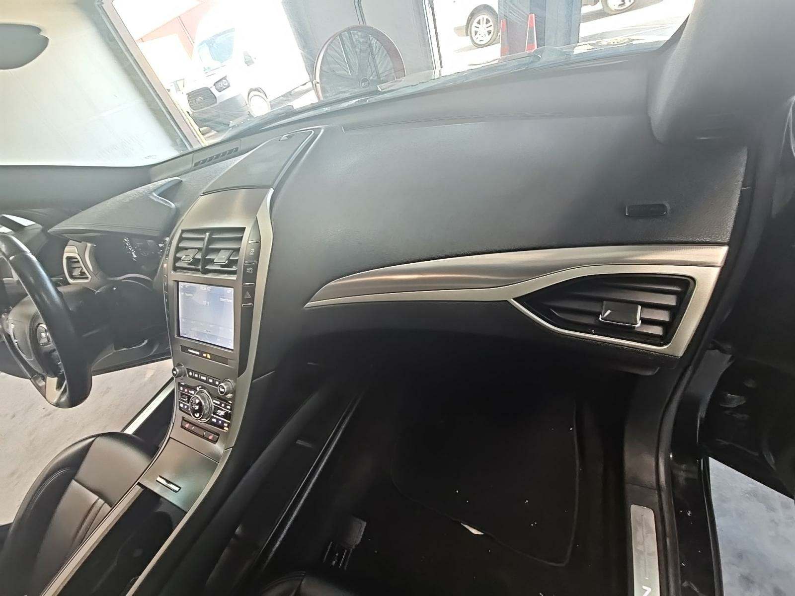 2020 Lincoln MKZ Standard FWD