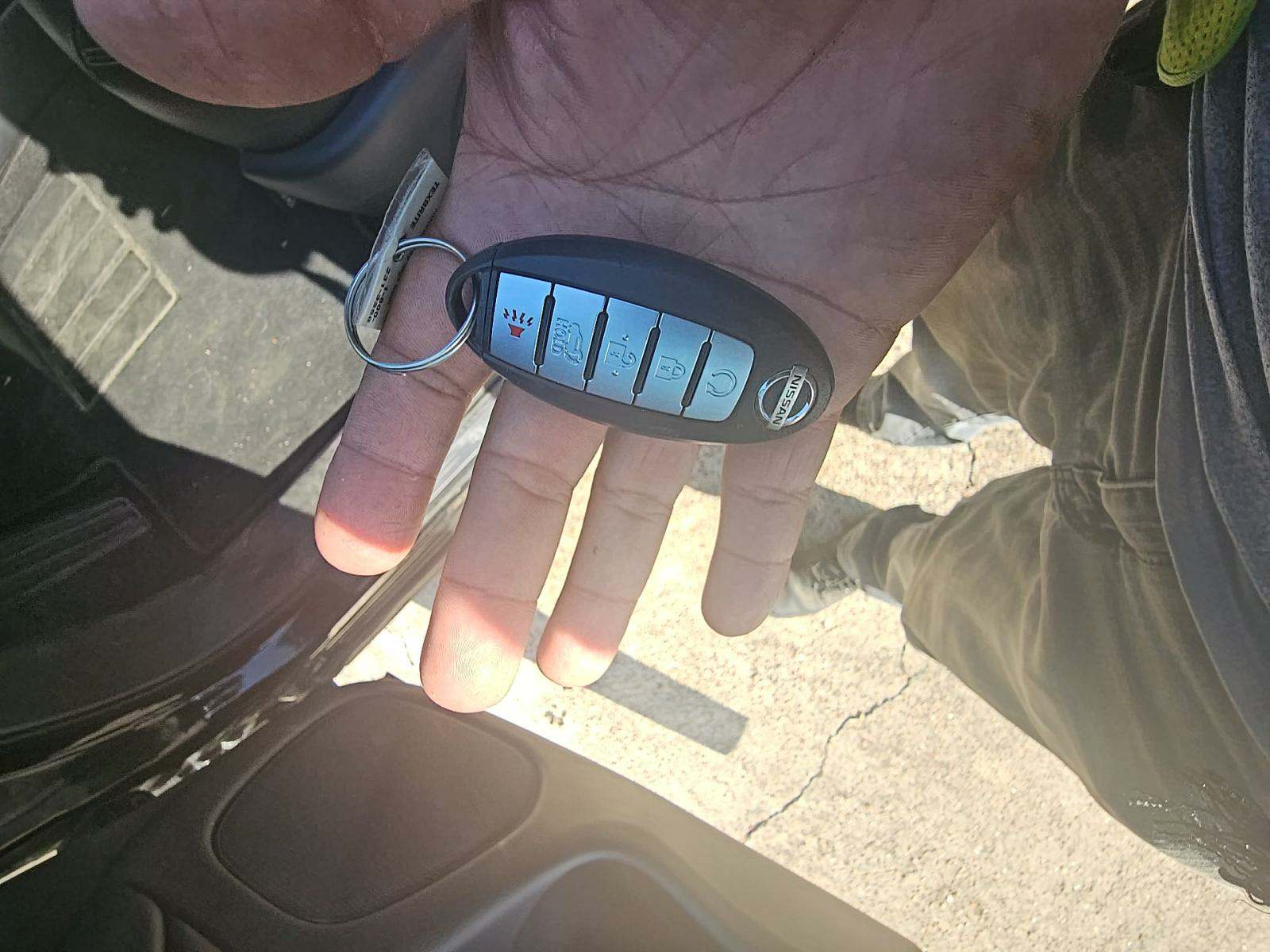 2020 Nissan Pathfinder SL FWD