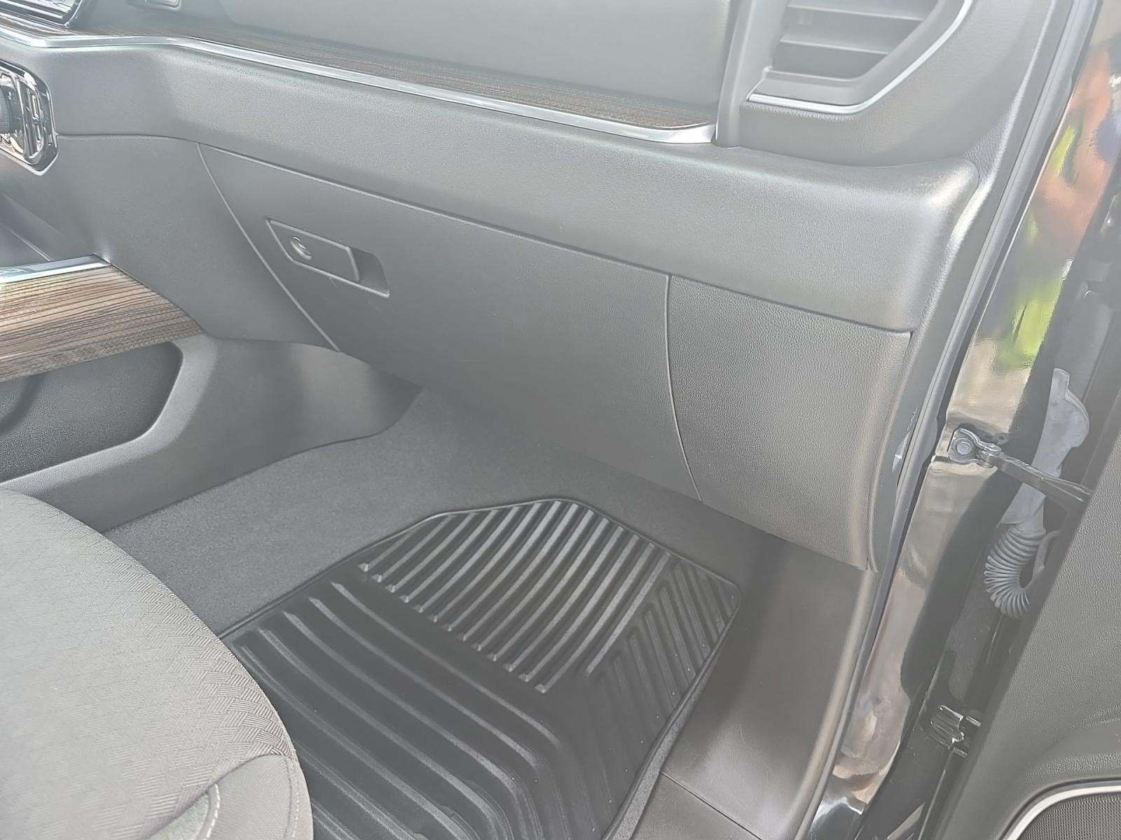 2023 Chevrolet Silverado 1500 RST AWD