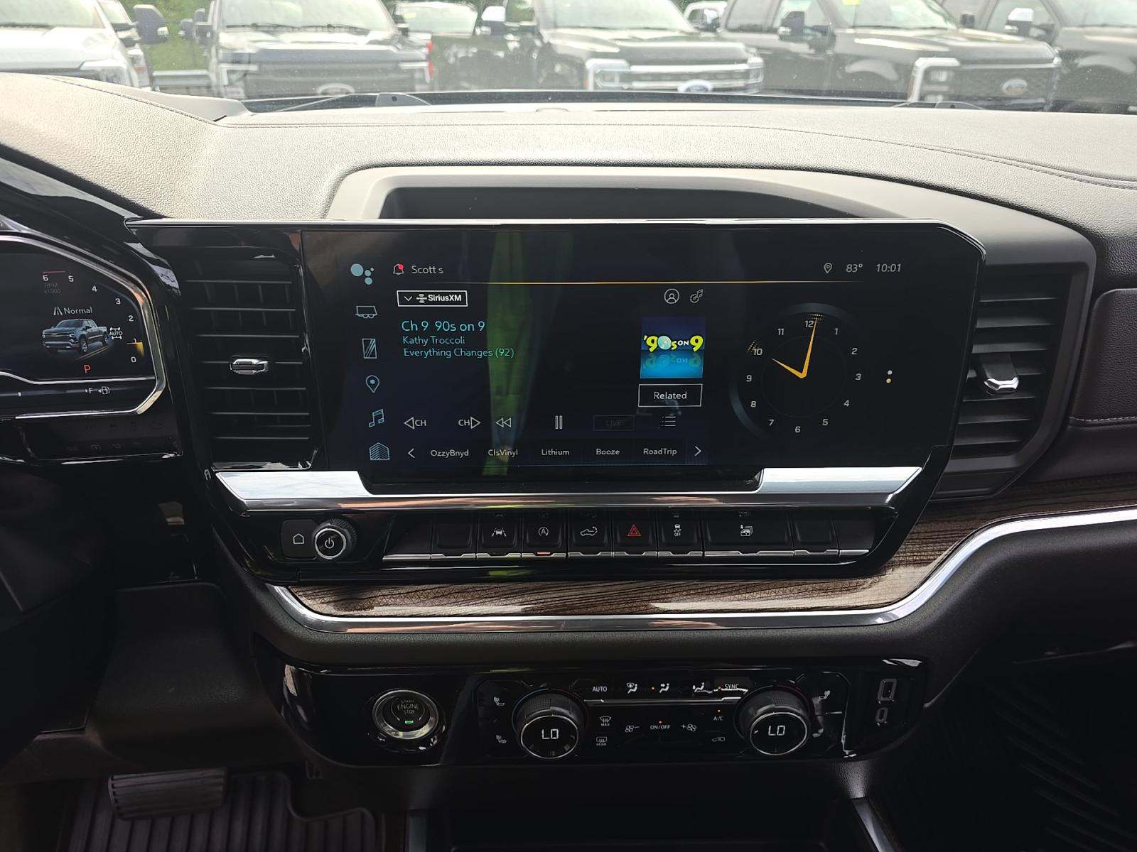 2023 Chevrolet Silverado 1500 RST AWD