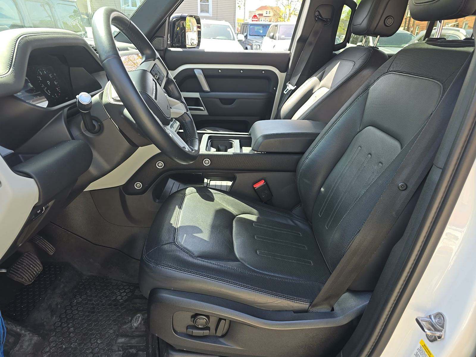 2022 Land Rover Defender 110 X-Dynamic HSE AWD