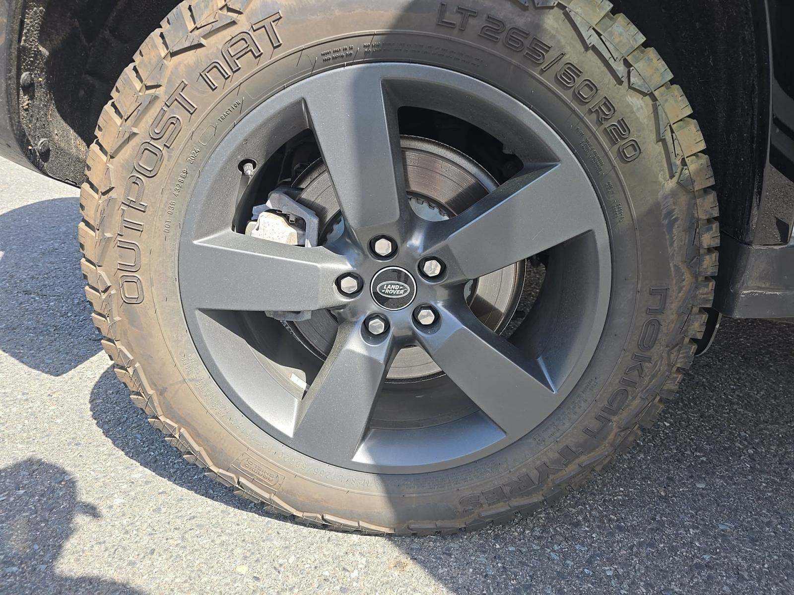 2022 Land Rover Defender 110 X-Dynamic HSE AWD