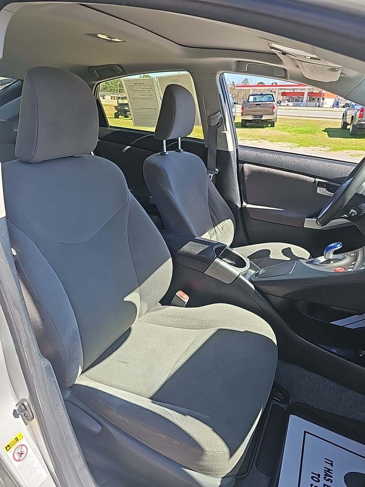 2015 Toyota Prius Three FWD