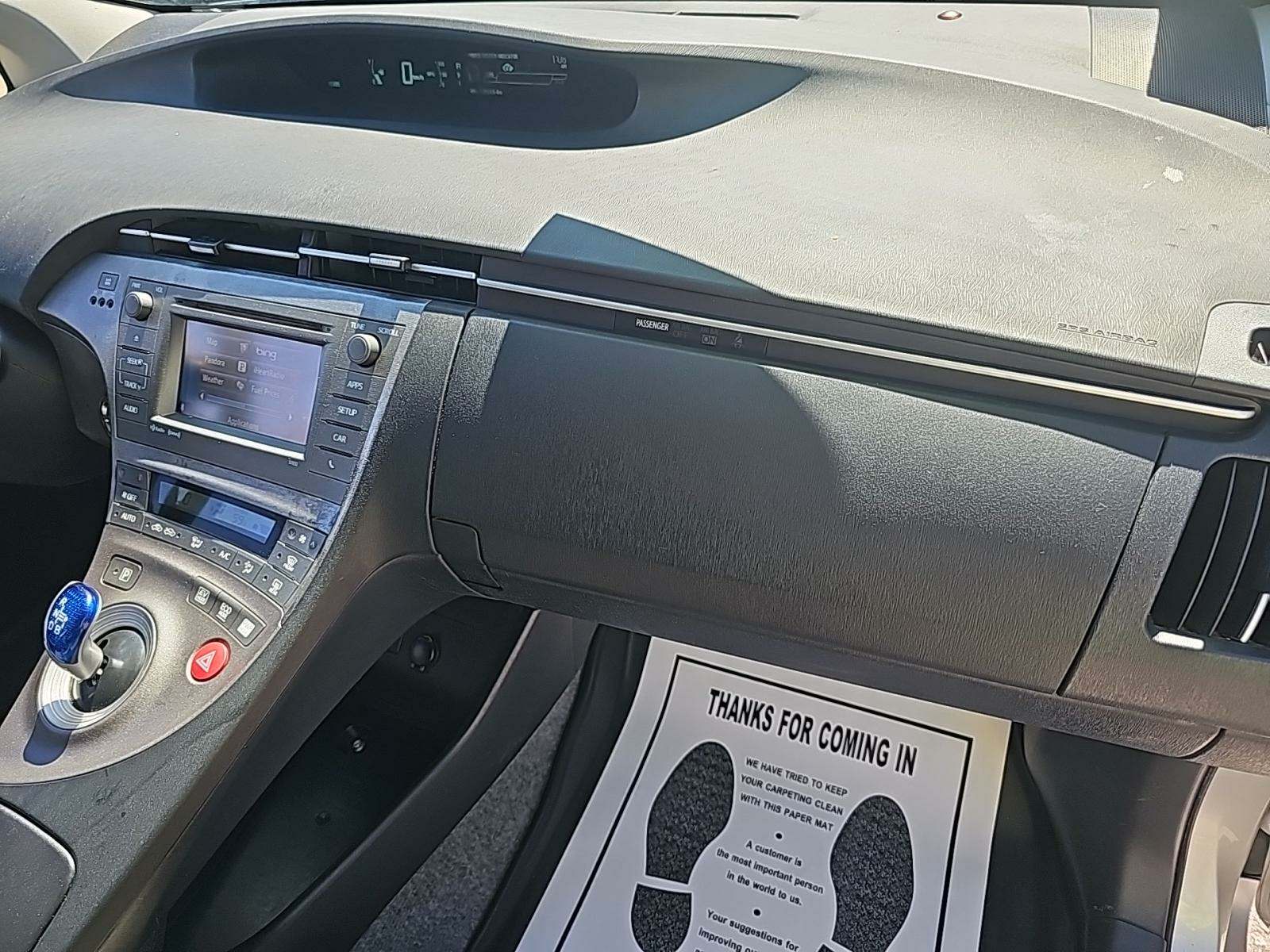 2015 Toyota Prius Three FWD