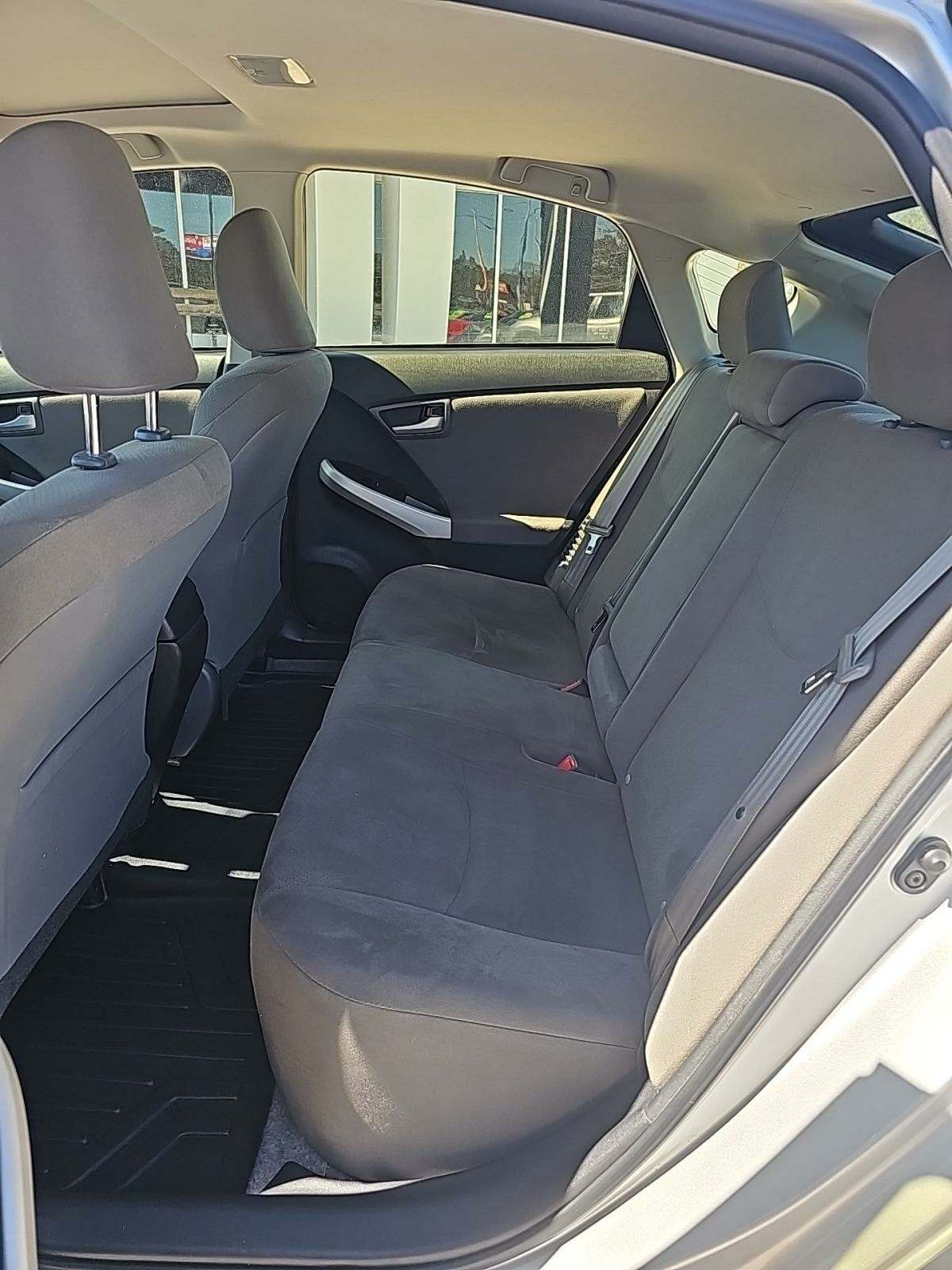 2015 Toyota Prius Three FWD