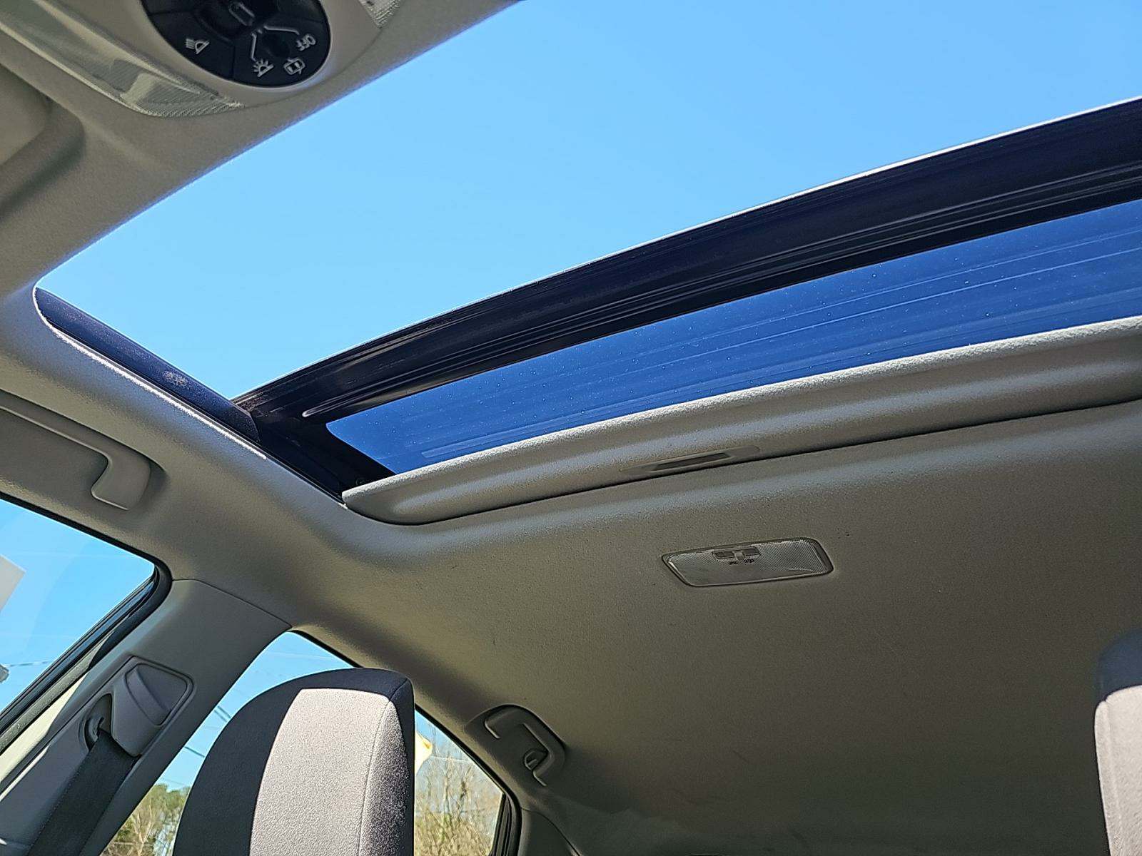 2015 Toyota Prius Three FWD