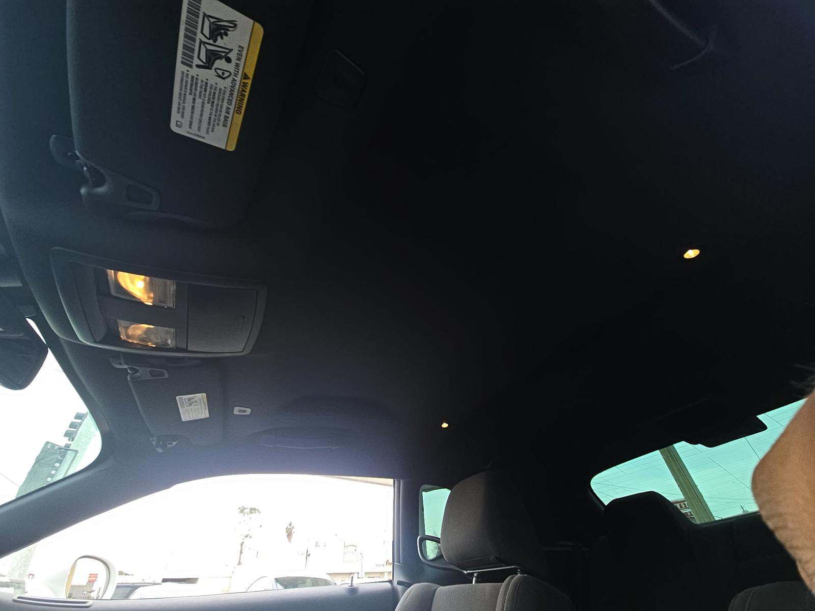 2017 Dodge Challenger SXT RWD