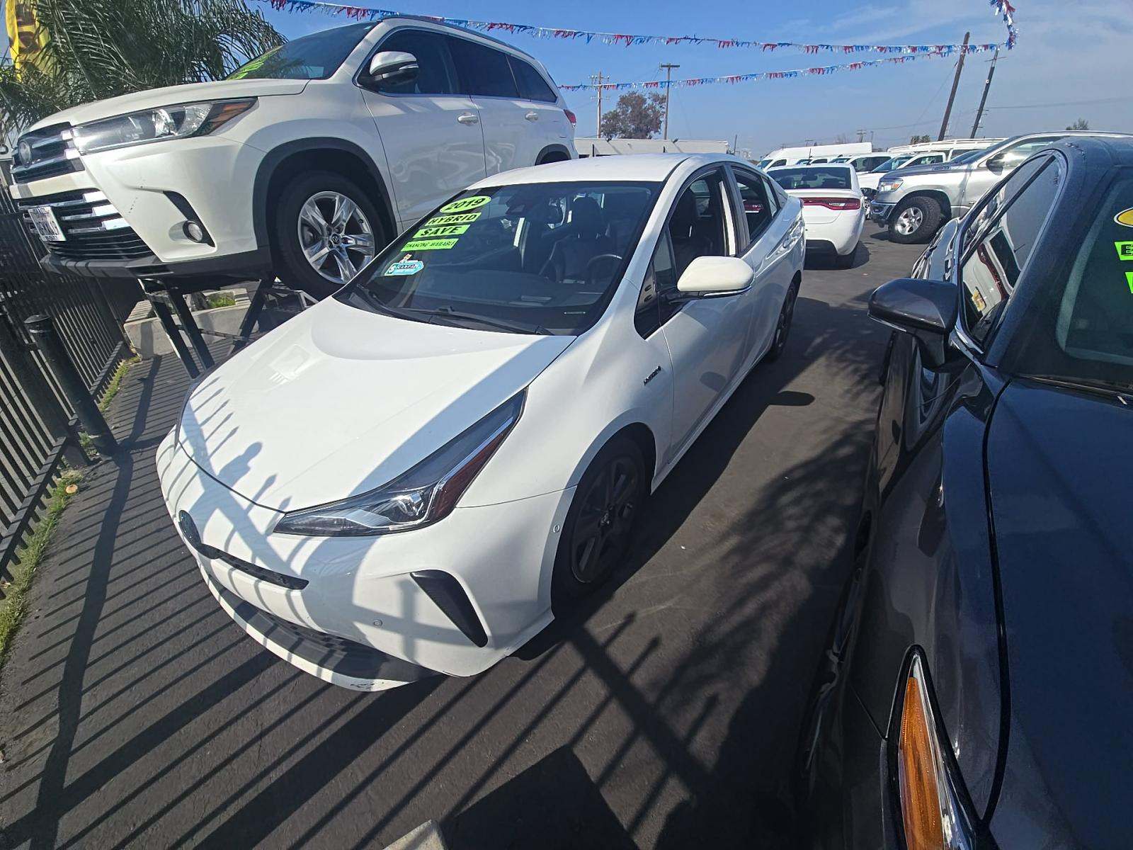 2019 Toyota Prius XLE FWD