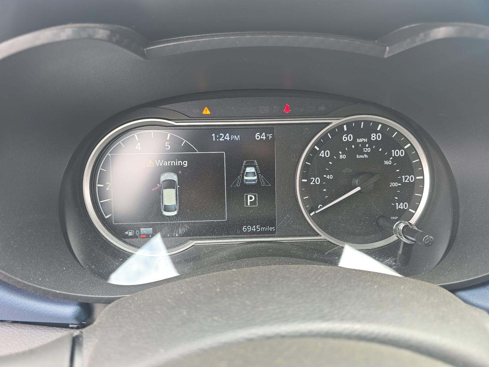 NISSAN VERSA - 9