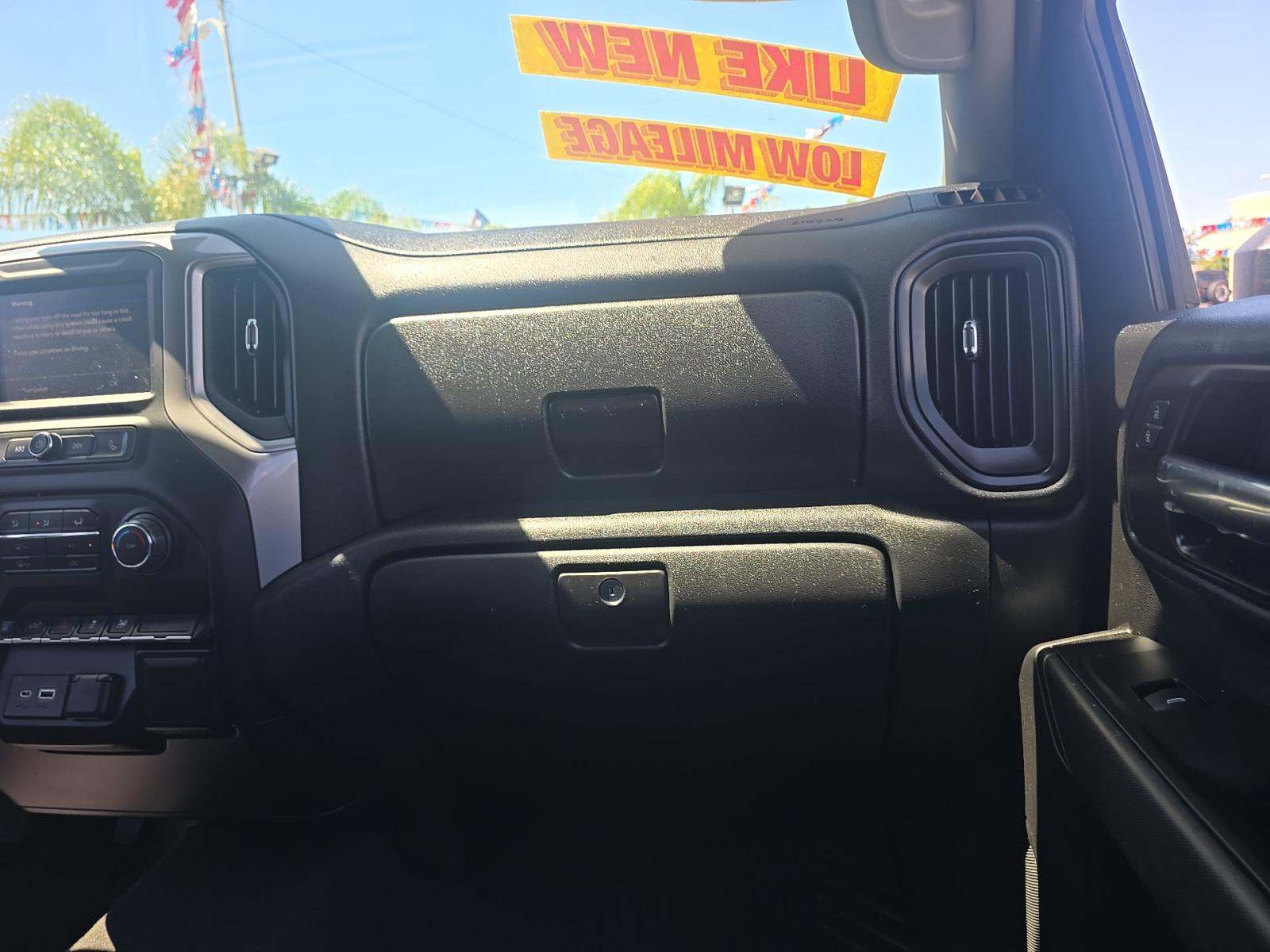2022 Chevrolet Silverado 2500HD Custom AWD
