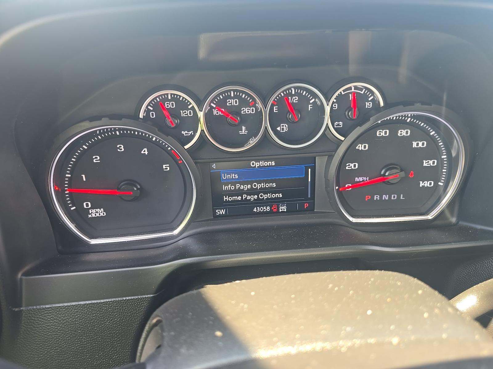 2022 Chevrolet Silverado 2500HD Custom AWD