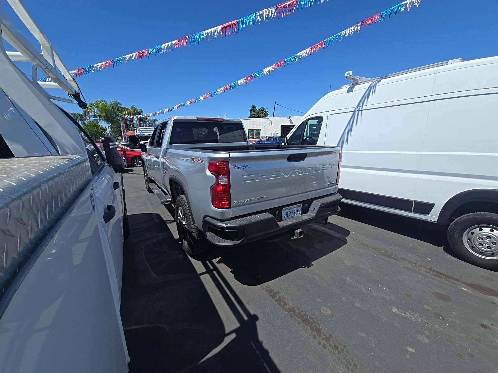 2022 Chevrolet Silverado 2500HD Custom AWD
