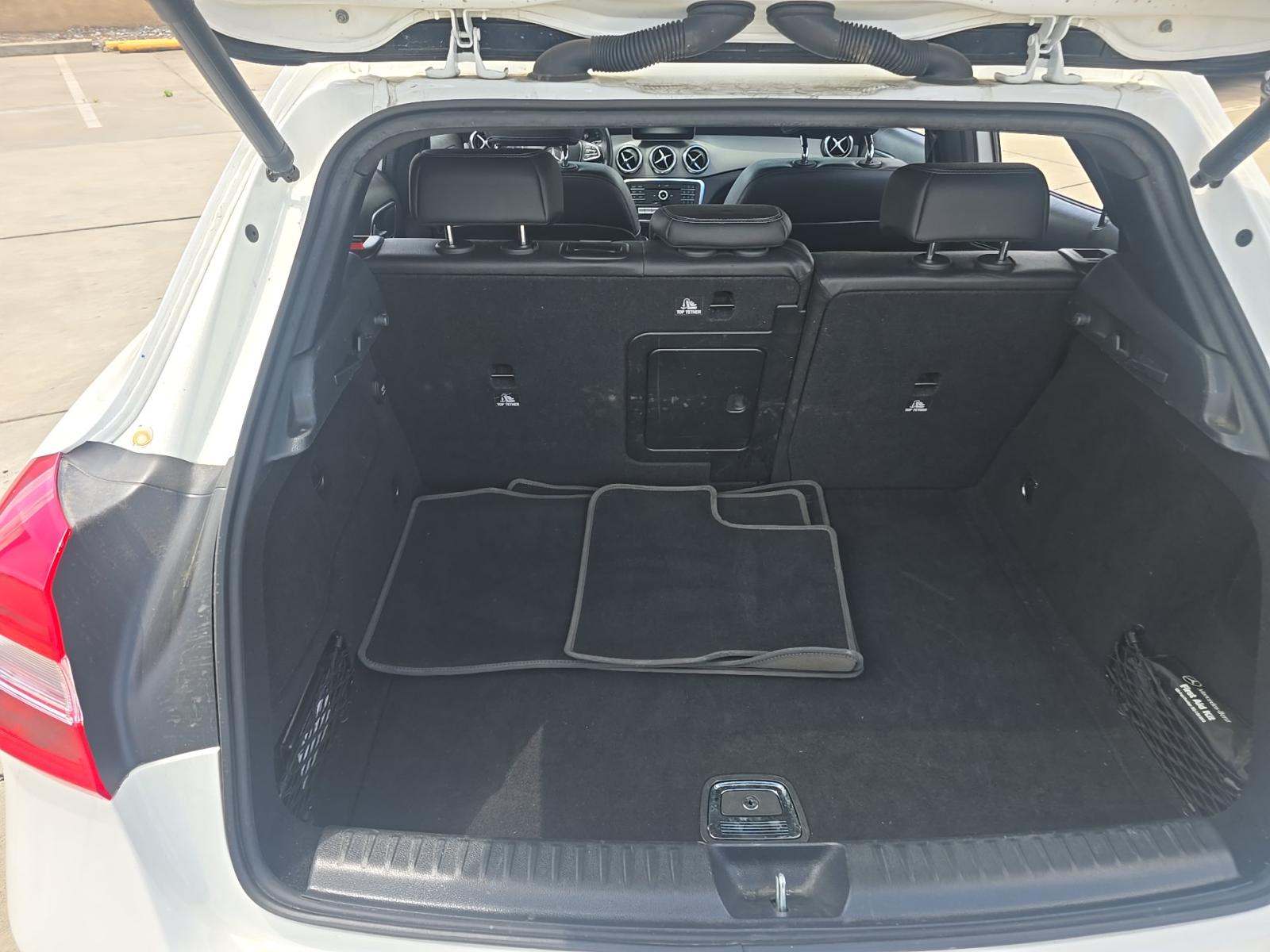 MERCEDES-BENZ GLA-CLASS - 10