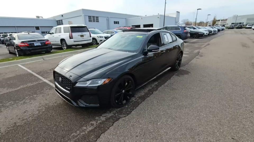 2024 Jaguar XF R-Dynamic SE