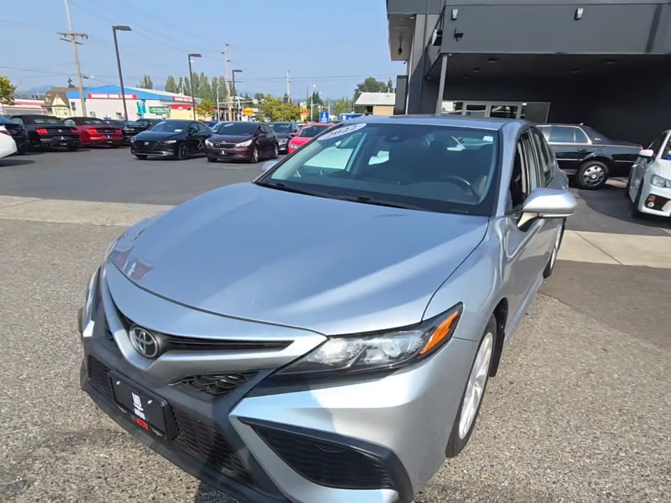 2022 Toyota Camry SE FWD