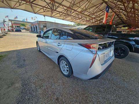 2016 Toyota Prius Three FWD