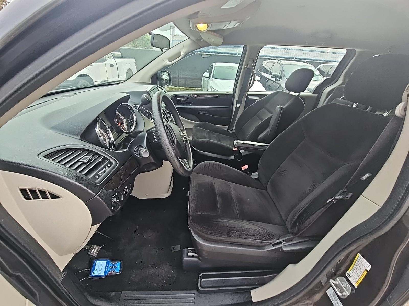 2016 Dodge Grand Caravan American Value Package FWD