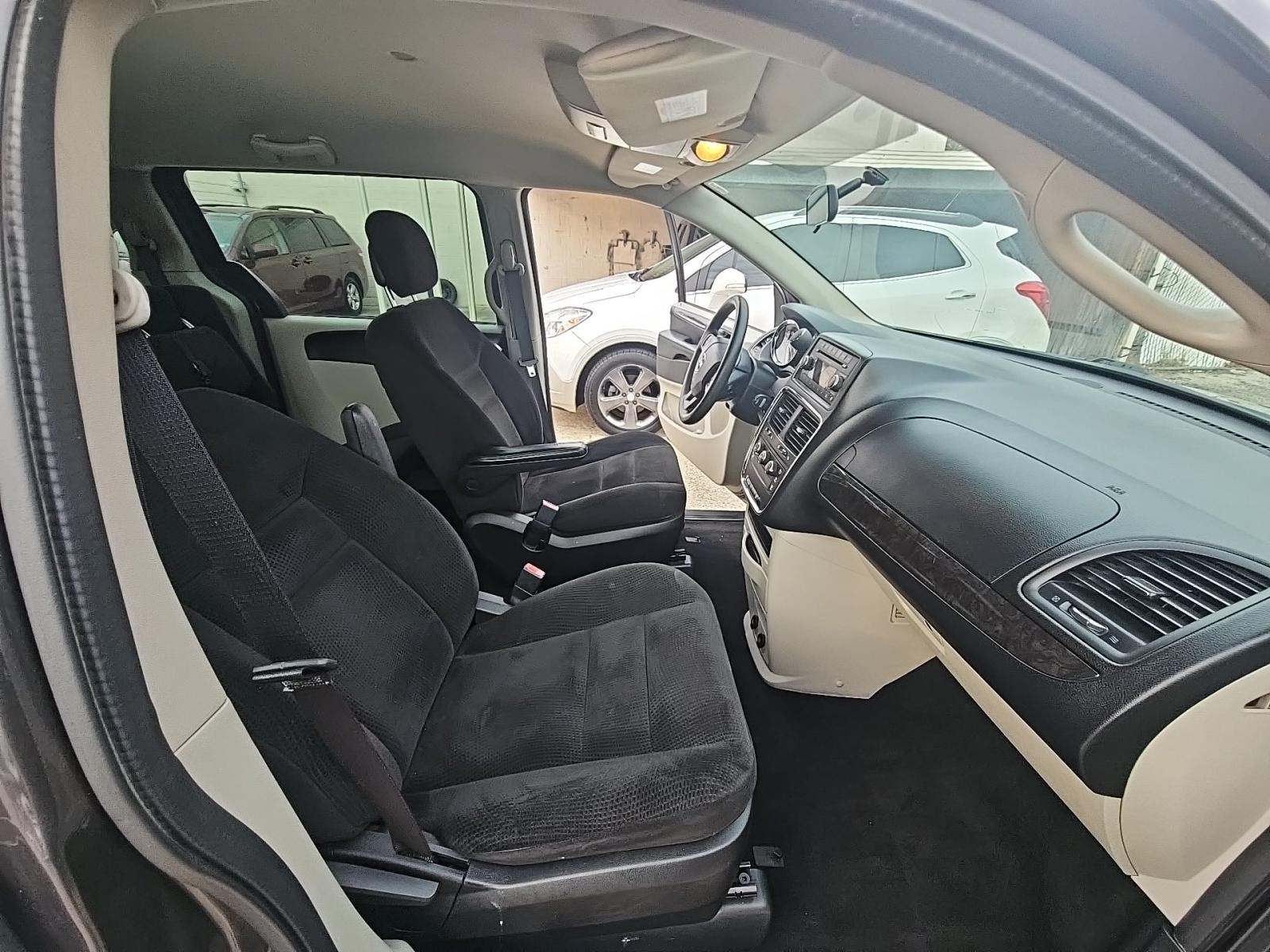 2016 Dodge Grand Caravan American Value Package FWD