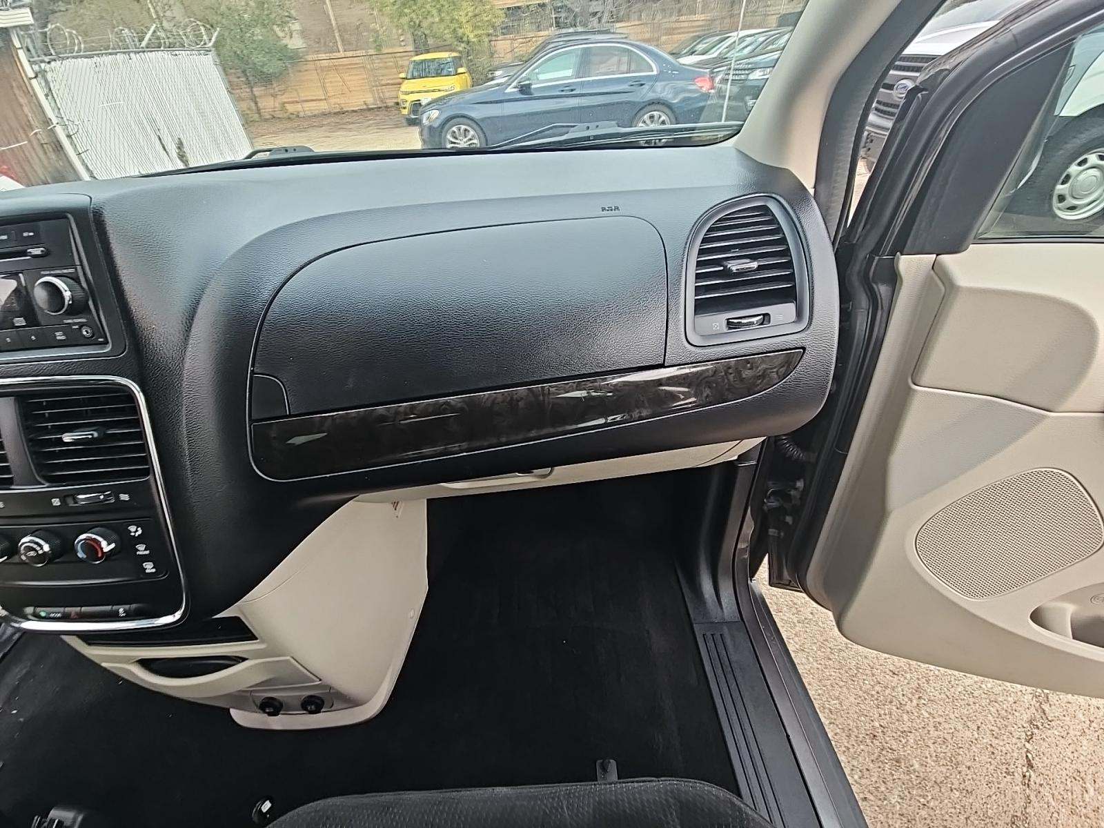 2016 Dodge Grand Caravan American Value Package FWD