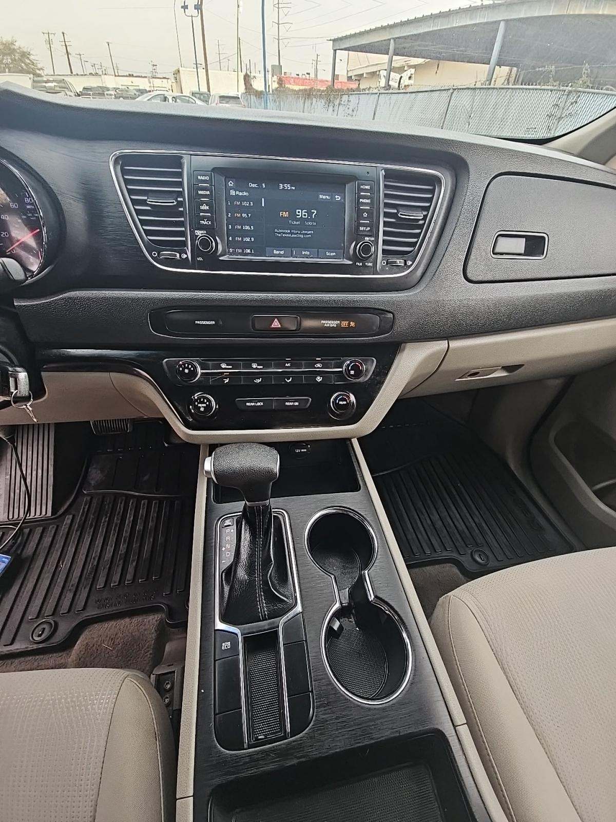 2020 Kia Sedona LX FWD