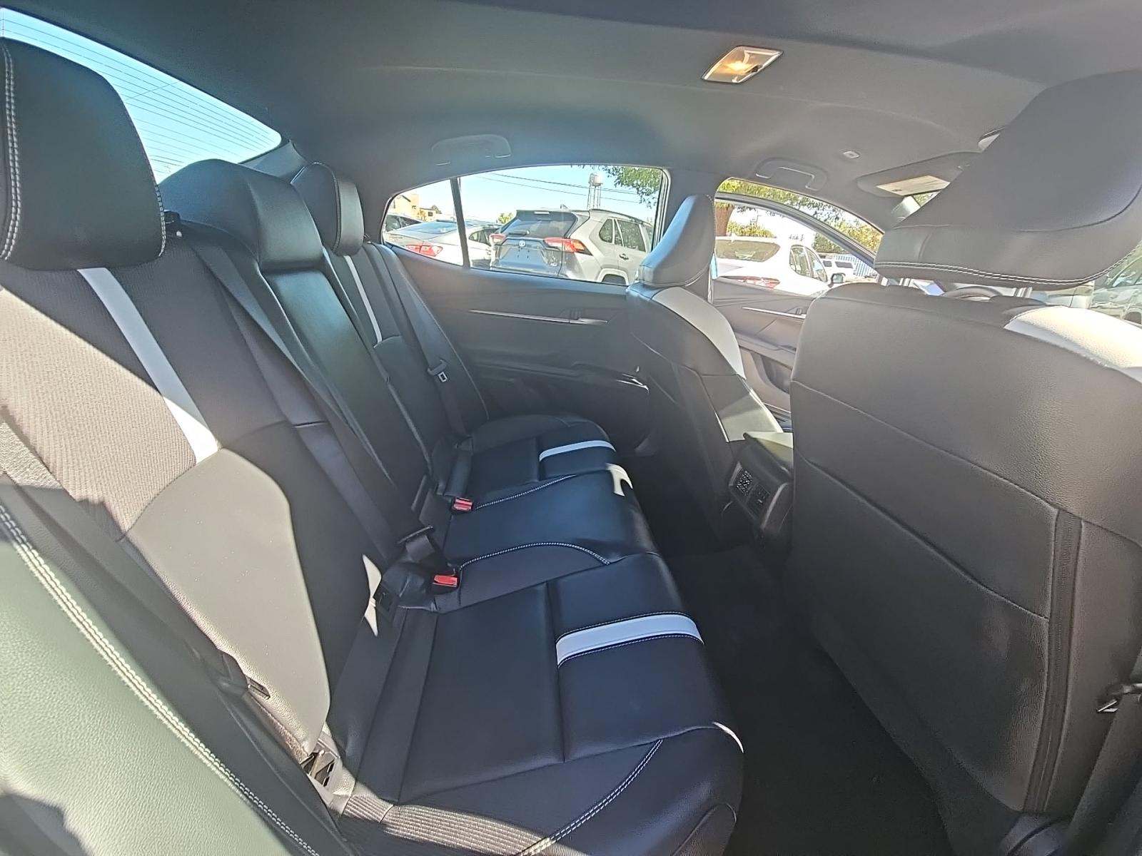 2025 Toyota Camry SE FWD