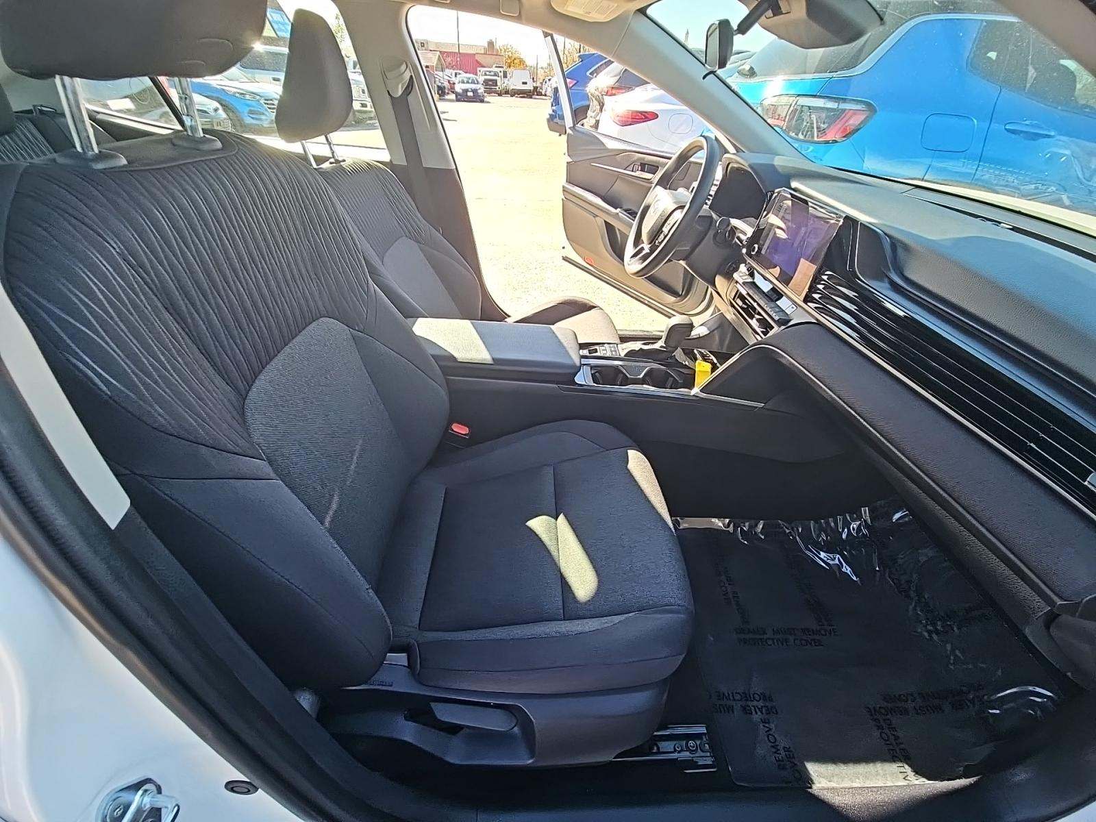 2025 Toyota Camry LE FWD