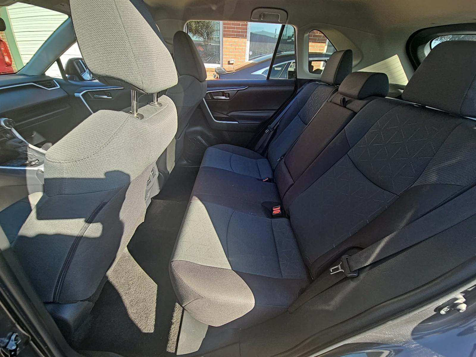 2025 Toyota RAV4 XLE AWD