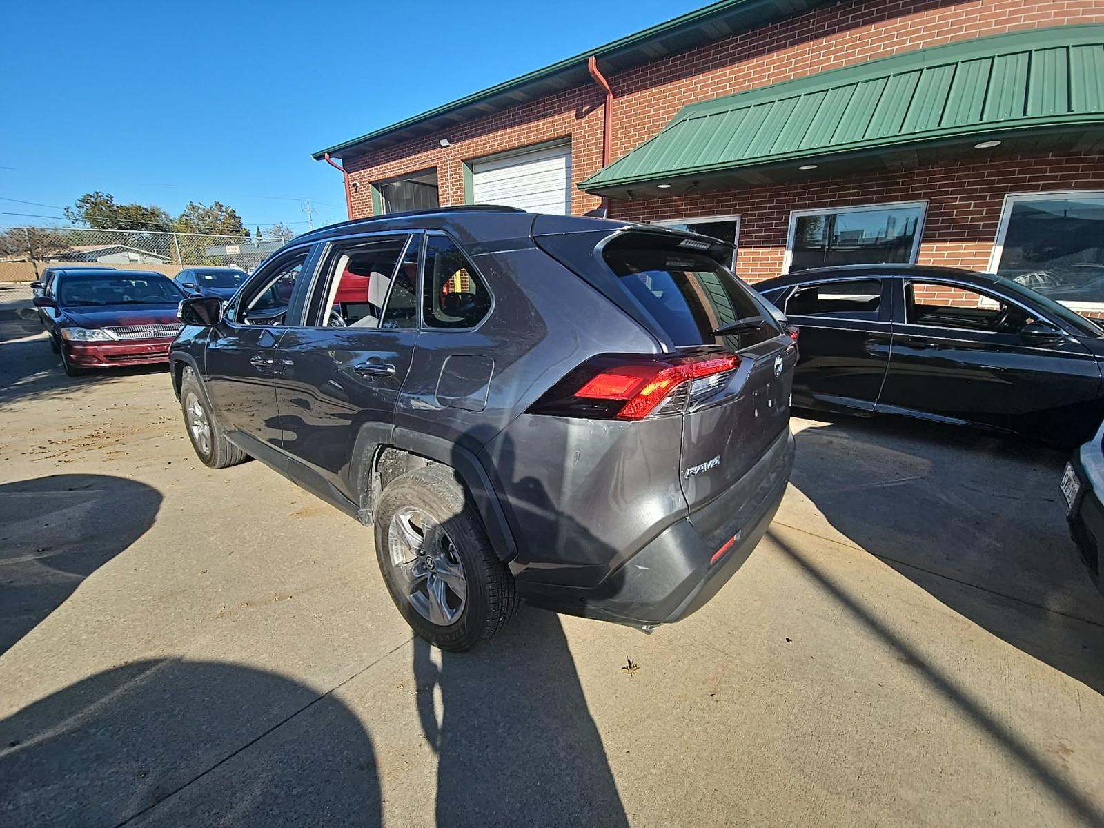 2025 Toyota RAV4 XLE AWD