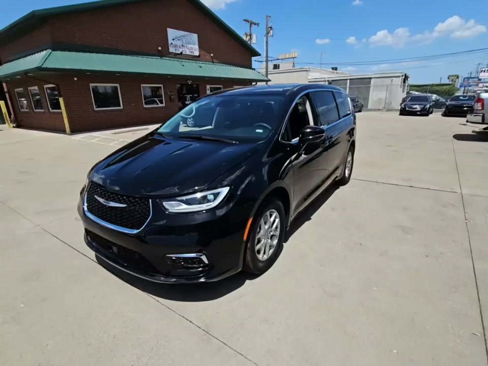 2024 Chrysler Pacifica Touring L FWD