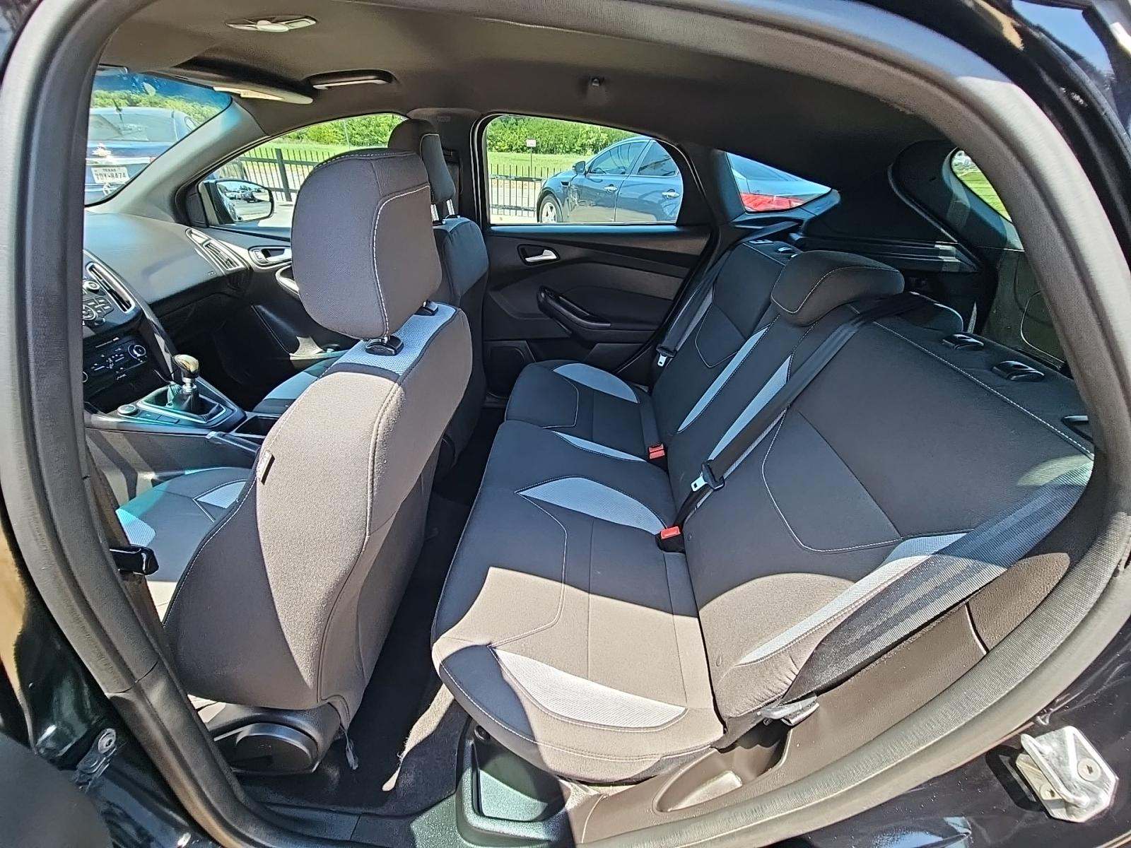 2017 Ford Focus ST FWD