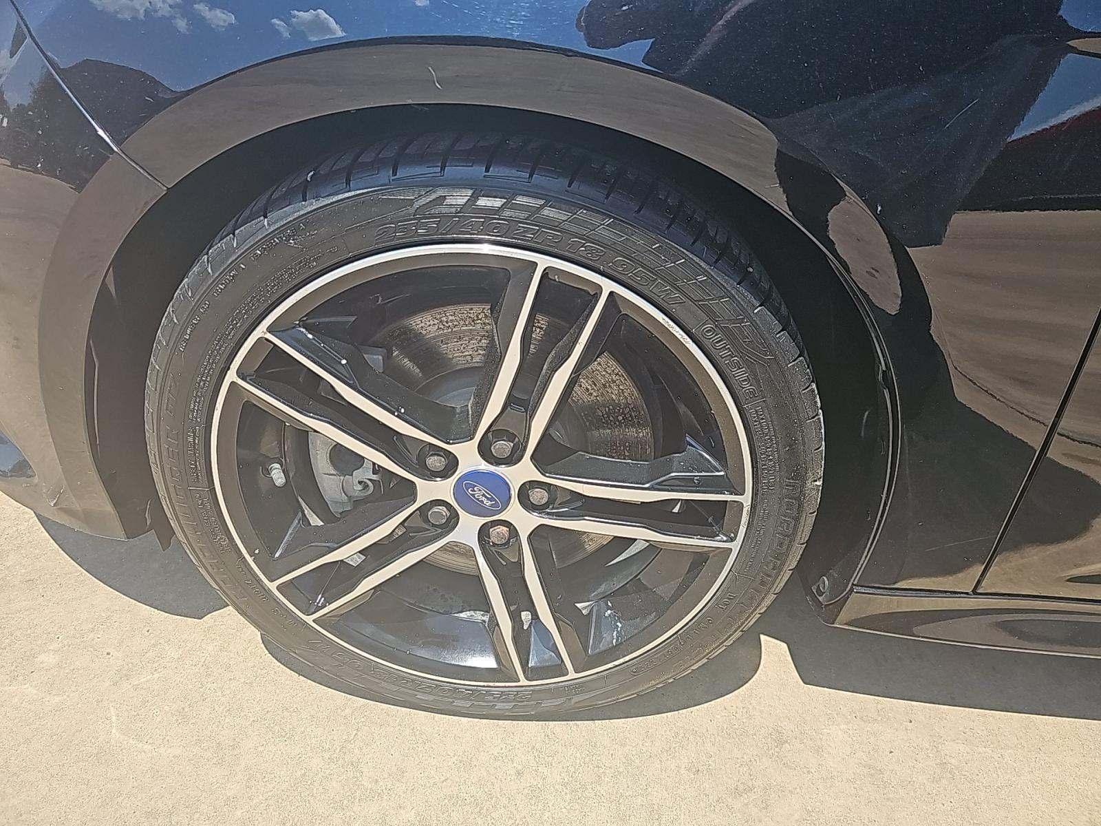 2017 Ford Focus ST FWD