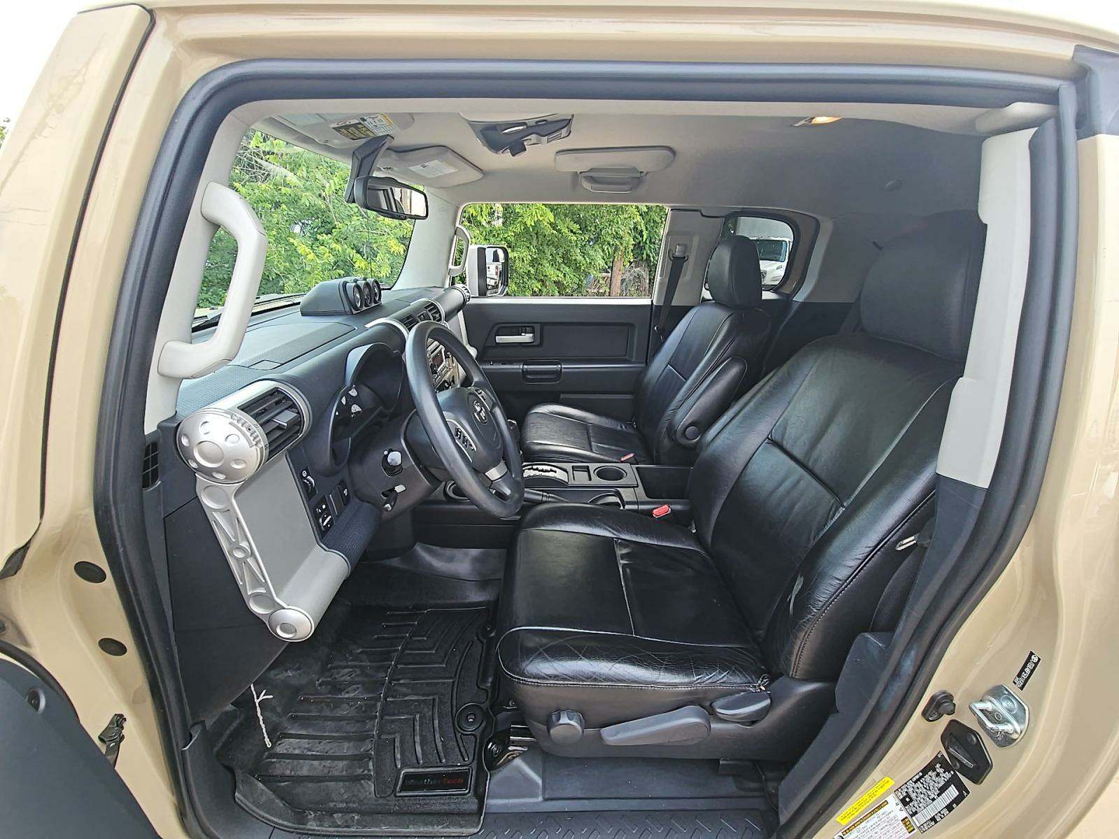 2014 Toyota FJ Cruiser Base AWD