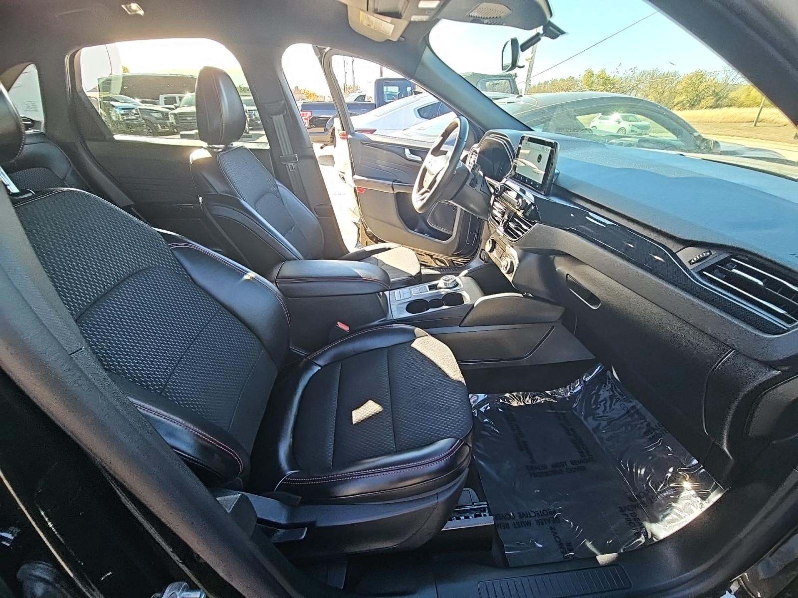 2025 Ford Escape ST-Line AWD