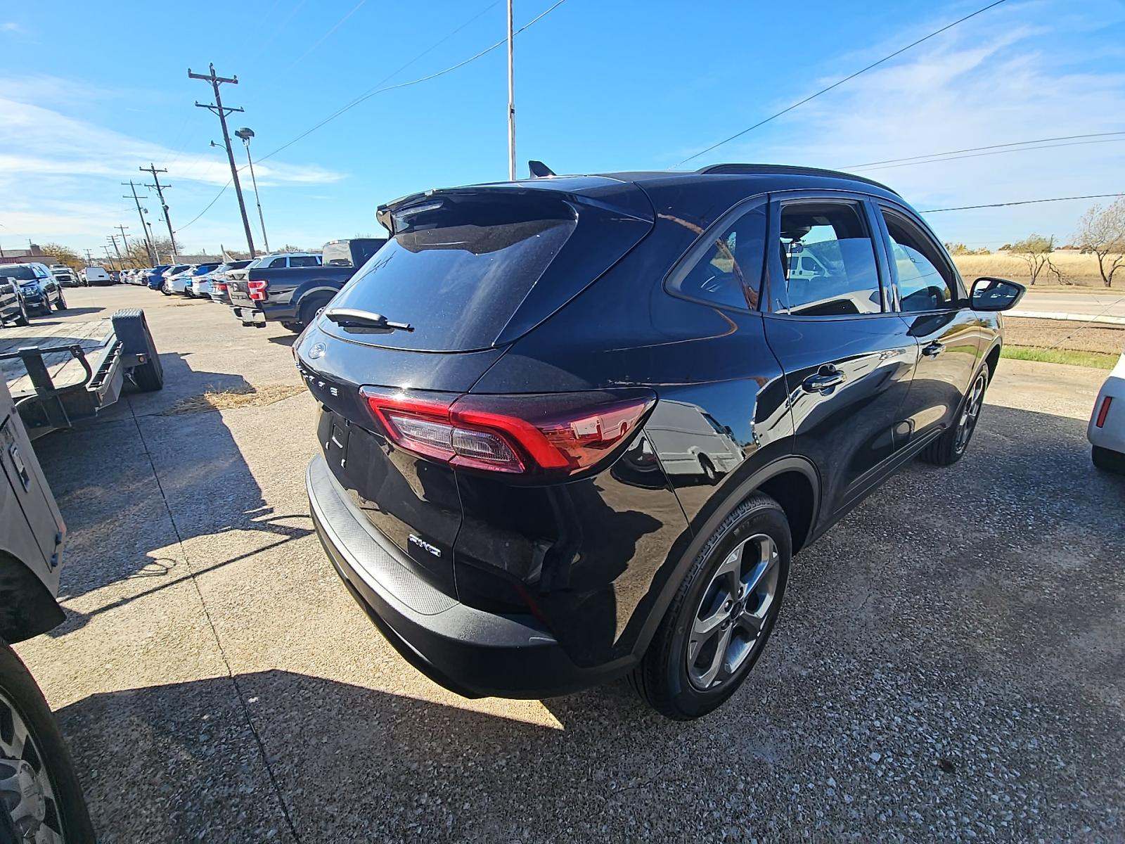 2025 Ford Escape ST-Line AWD