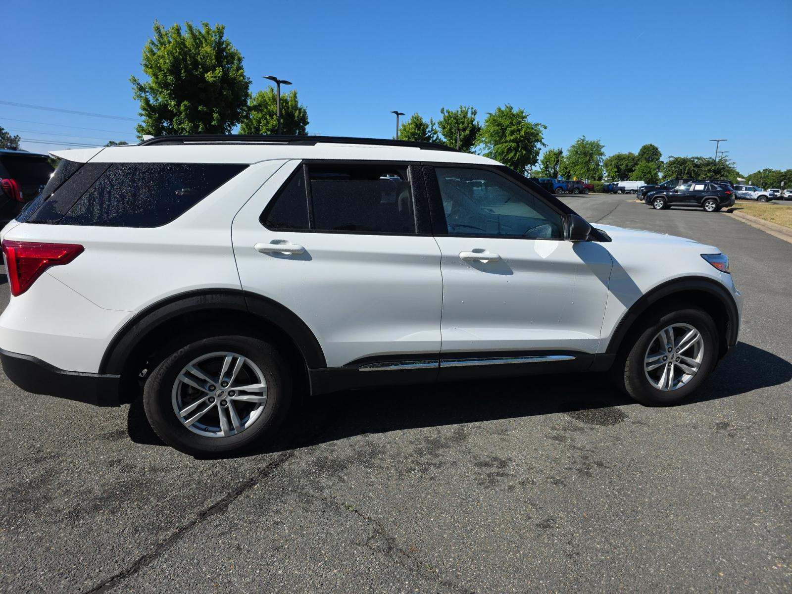 FORD EXPLORER - 4