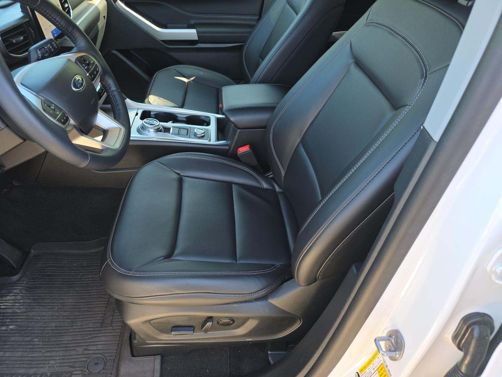 FORD EXPLORER - 6