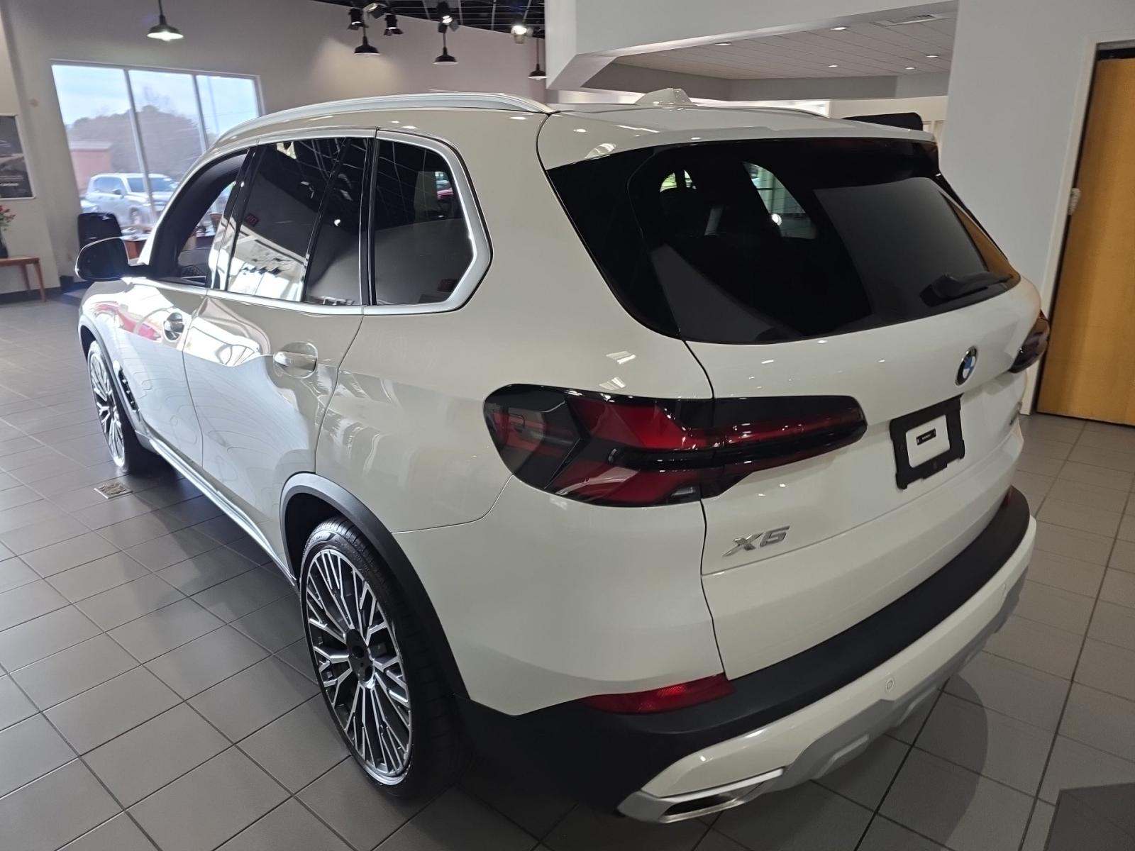 2024 BMW X5 xDrive40i AWD