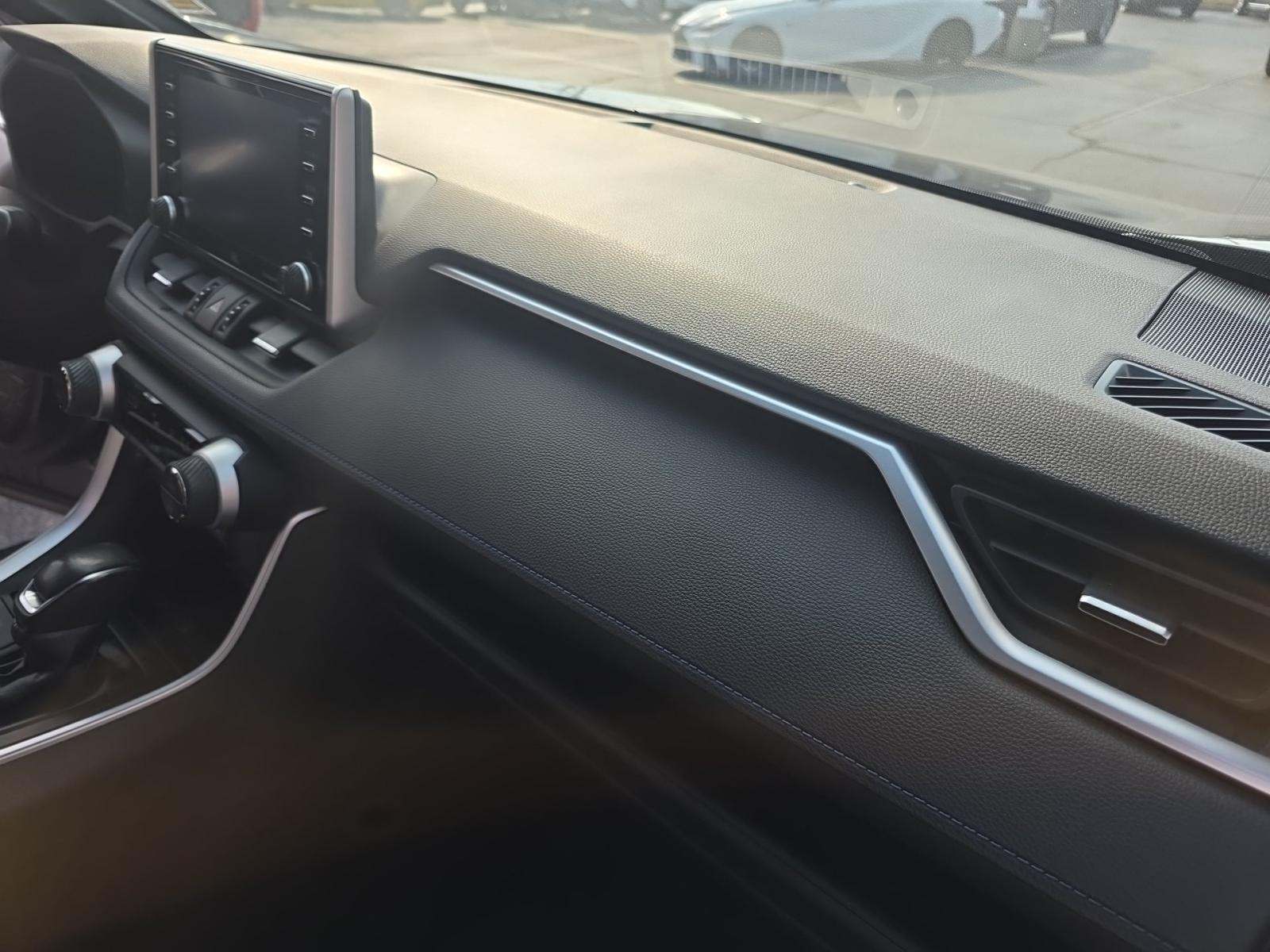 2019 Toyota RAV4 Hybrid XSE AWD