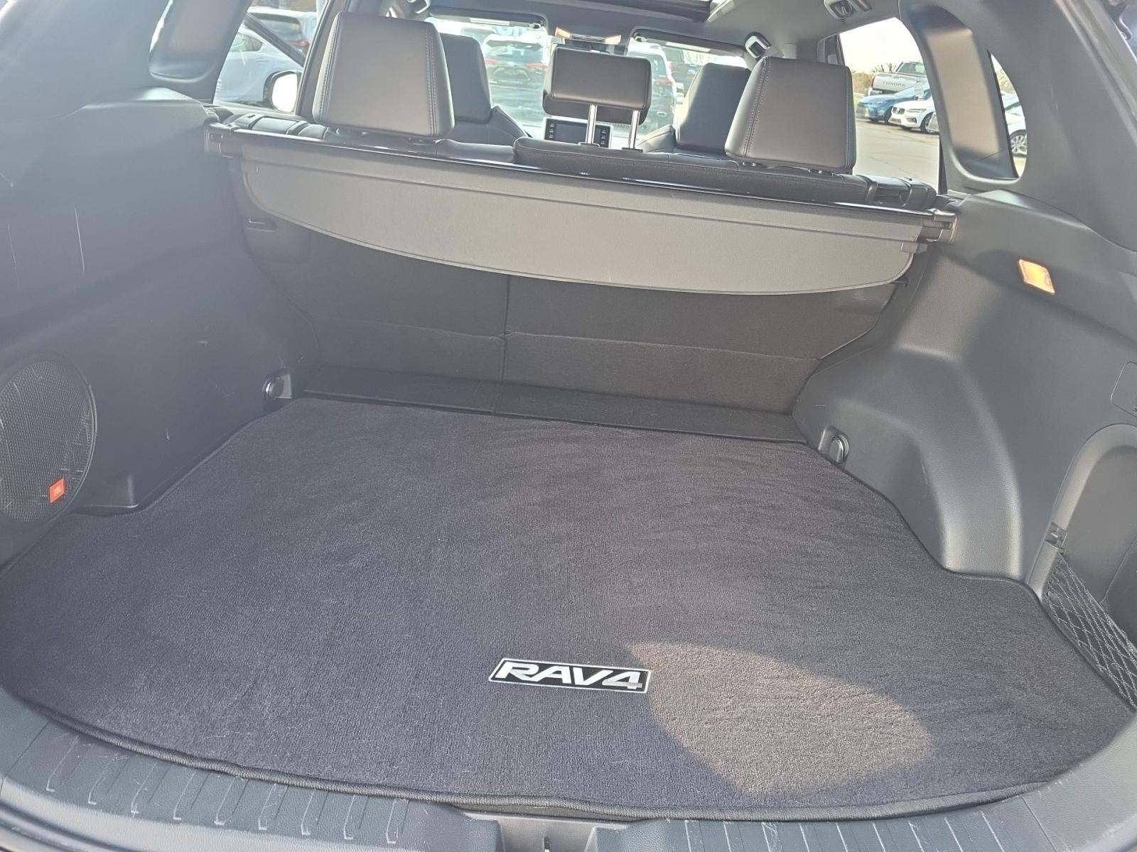 2019 Toyota RAV4 Hybrid XSE AWD