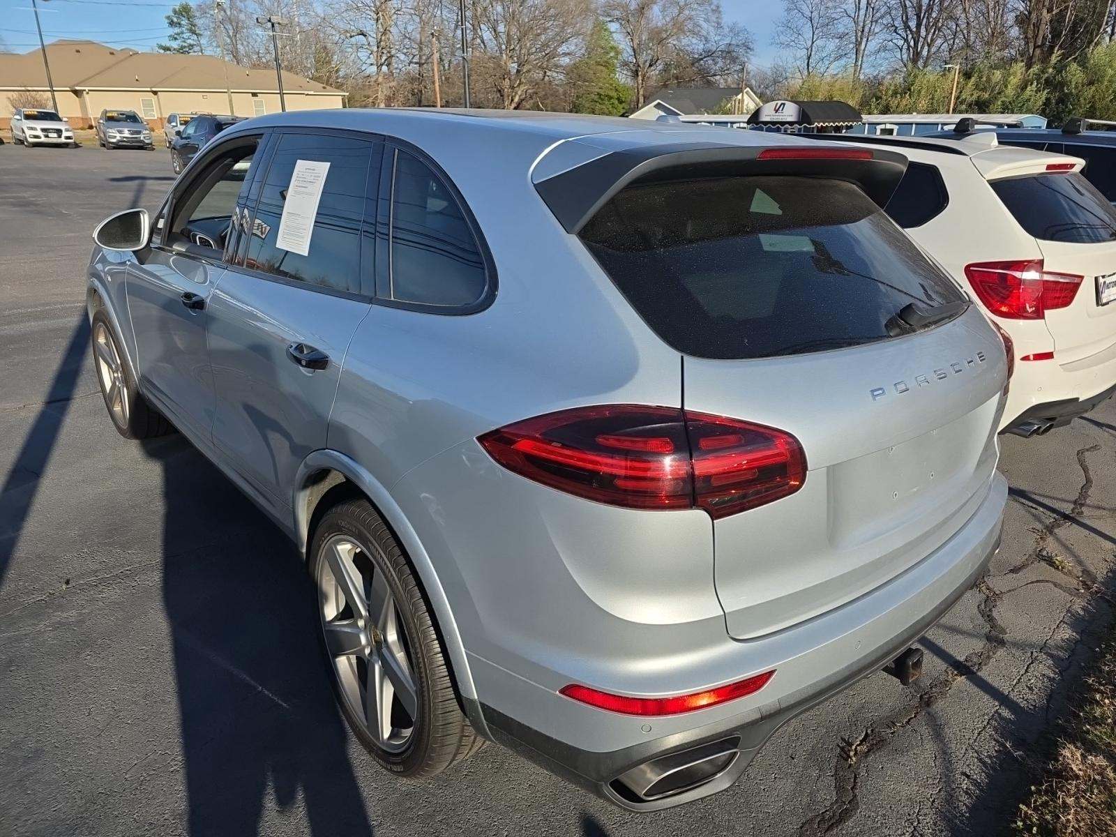 PORSCHE CAYENNE - 2
