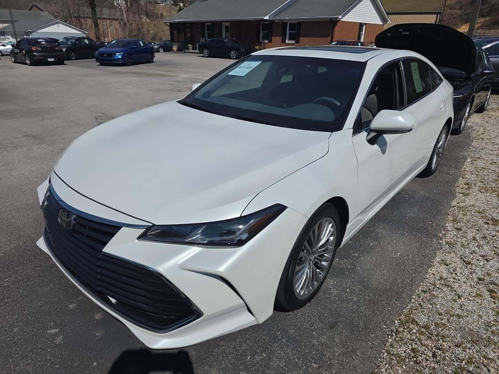2019 Toyota Avalon Limited FWD
