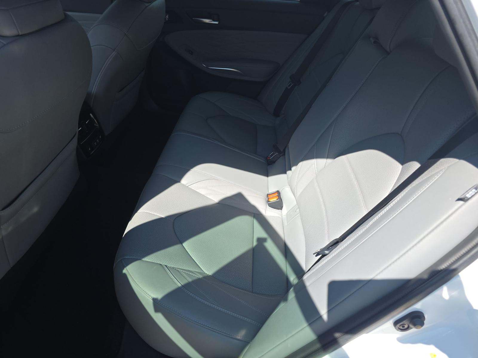 2019 Toyota Avalon Limited FWD