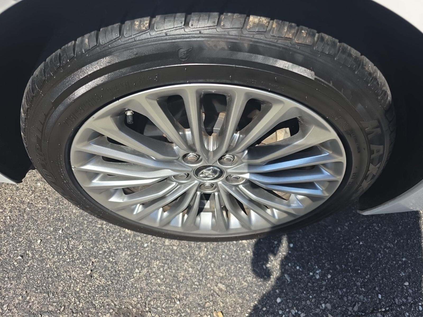 2019 Toyota Avalon Limited FWD