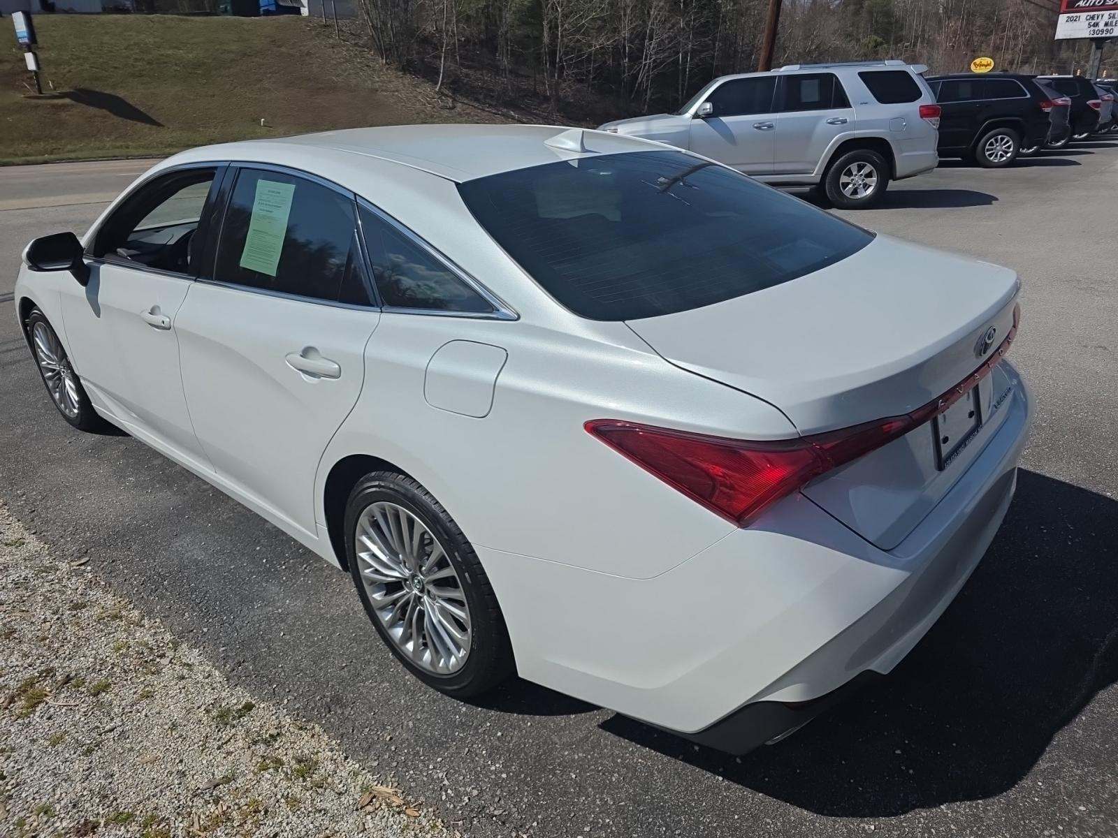 2019 Toyota Avalon Limited FWD
