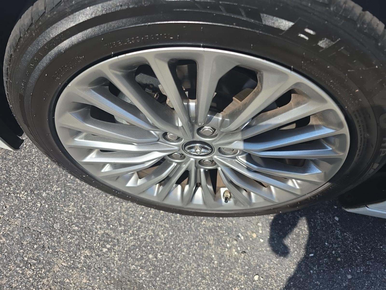 2019 Toyota Avalon Limited FWD