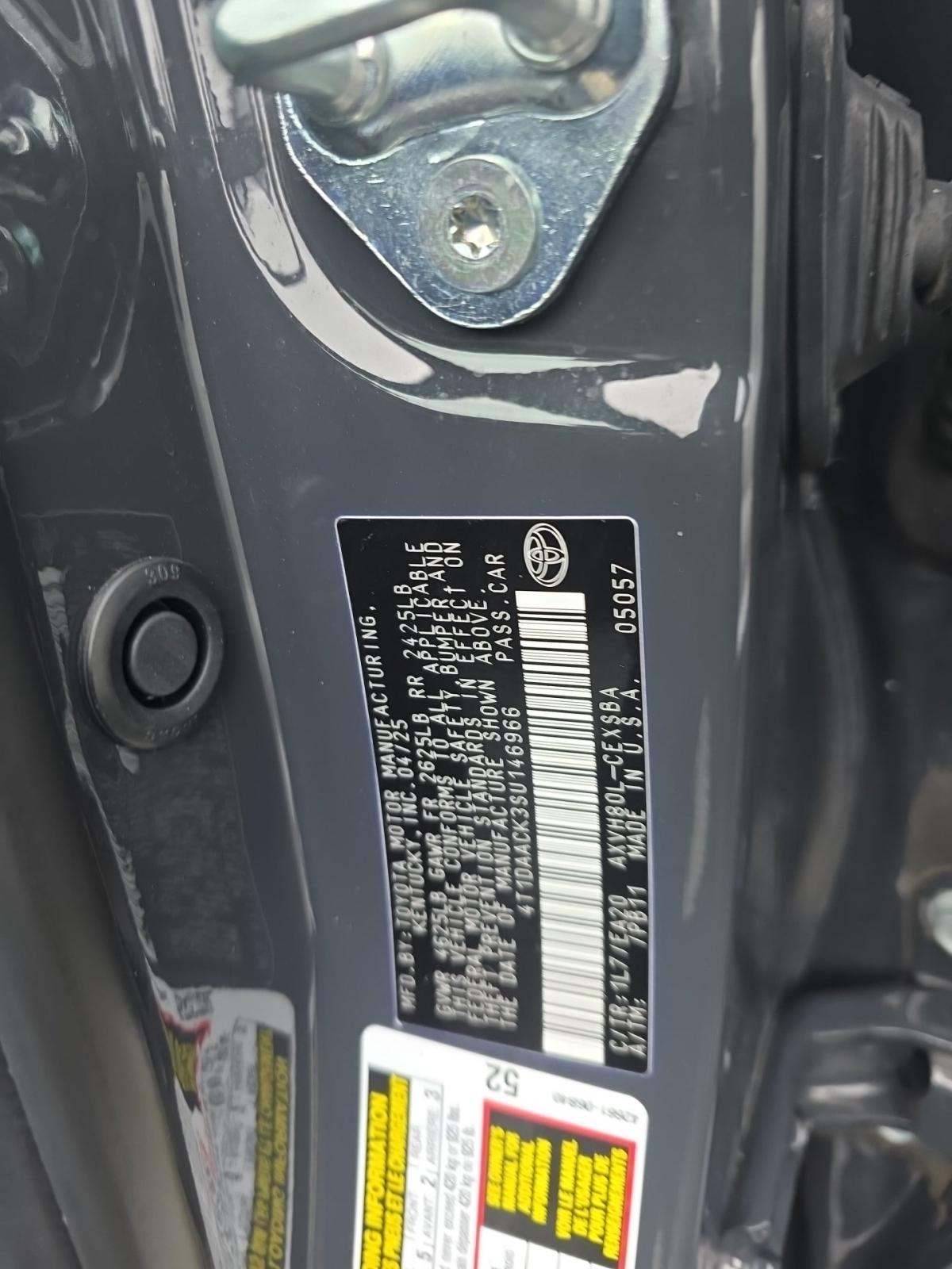 2025 Toyota Camry SE FWD