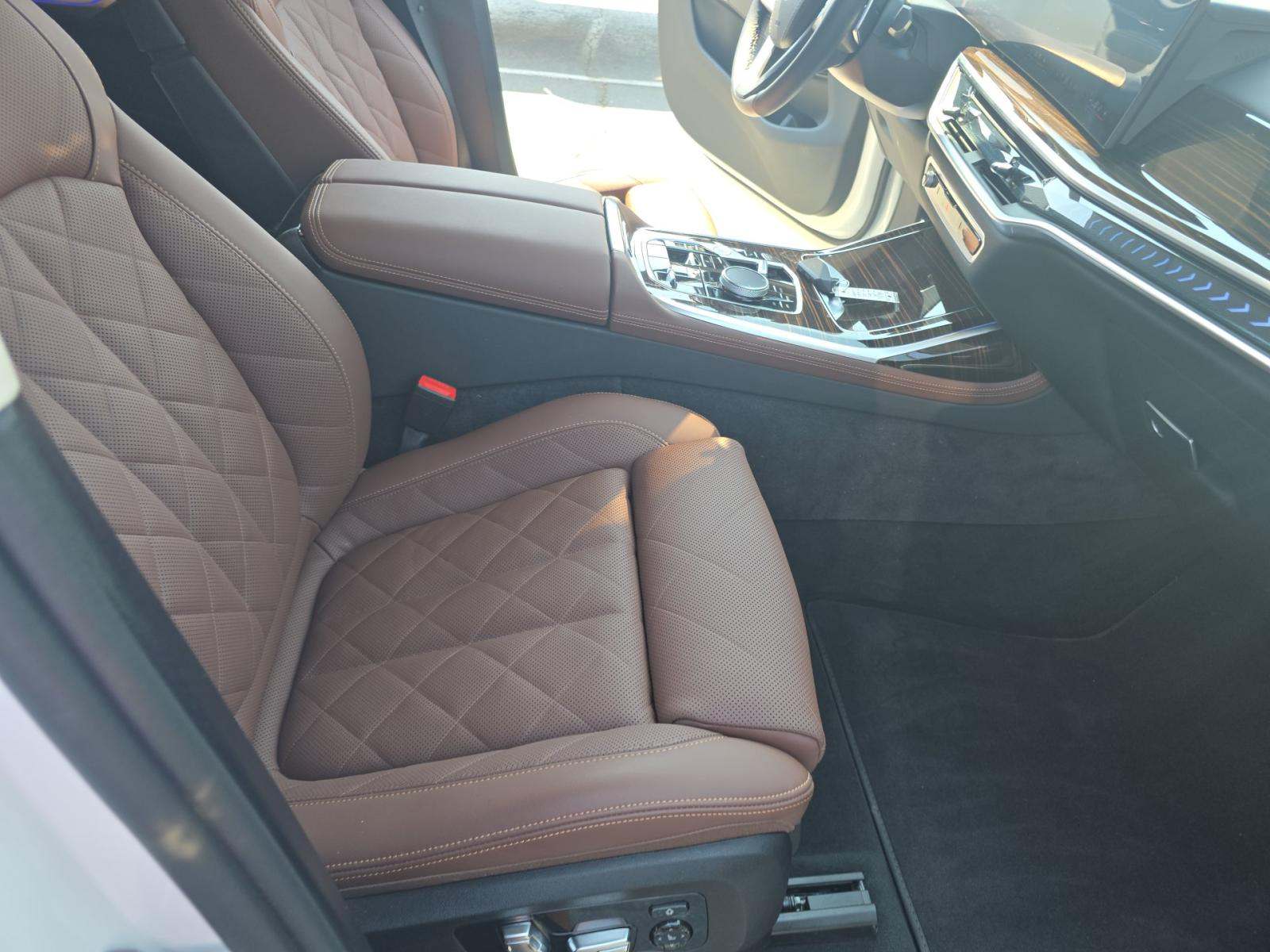 2026 BMW X7 xDrive40i AWD